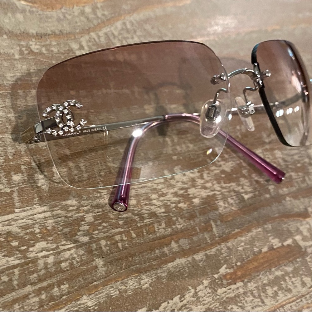 SOLD💋 RARE CHANEL Rimless Sunglasses 4017 D Pink Purple Gradient Silver Rate A - Picture 9 of 16
